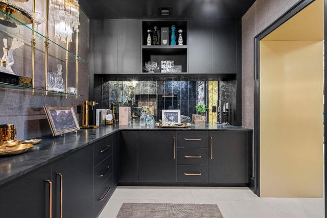 401 NE 2nd Street, Boca Raton, FL 33432