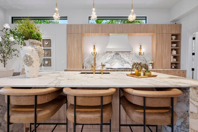 401 NE 2nd Street, Boca Raton, FL 33432