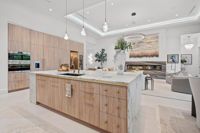 401 NE 2nd Street, Boca Raton, FL 33432