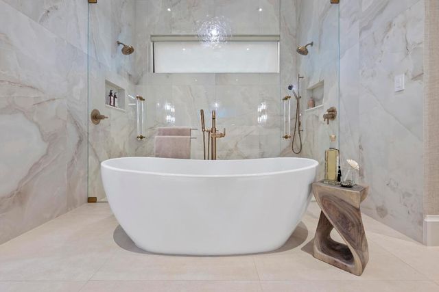 401 NE 2nd Street, Boca Raton, FL 33432