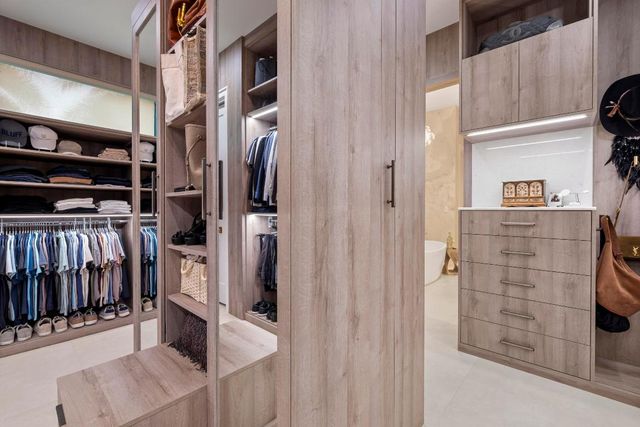 401 NE 2nd Street, Boca Raton, FL 33432