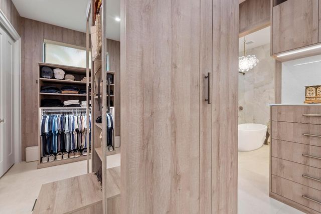 401 NE 2nd Street, Boca Raton, FL 33432