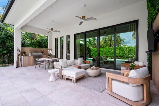 401 NE 2nd Street, Boca Raton, FL 33432