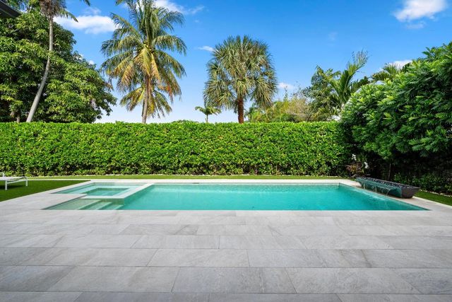 401 NE 2nd Street, Boca Raton, FL 33432