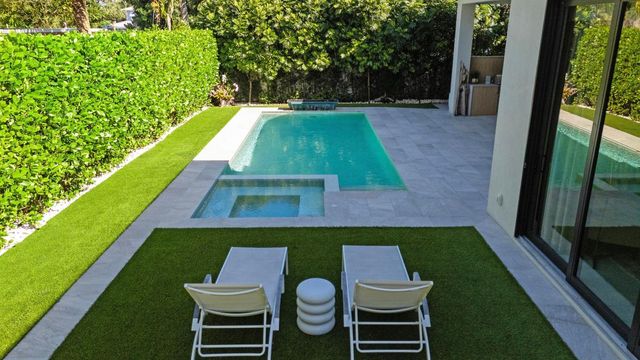 401 NE 2nd Street, Boca Raton, FL 33432