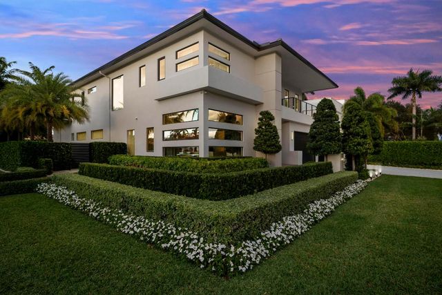 401 NE 2nd Street, Boca Raton, FL 33432