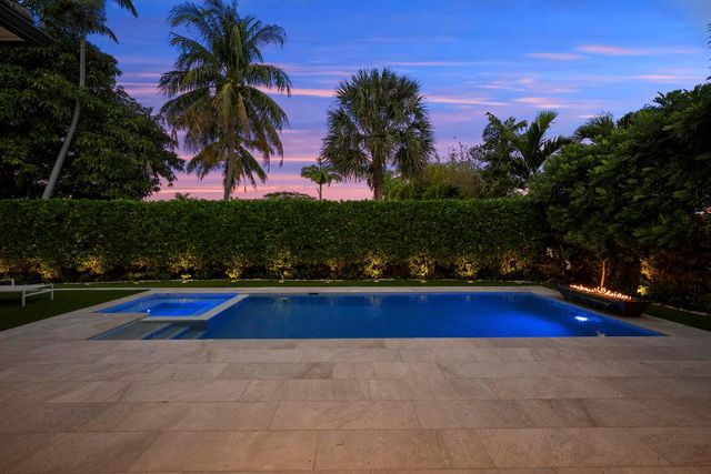 401 NE 2nd Street, Boca Raton, FL 33432