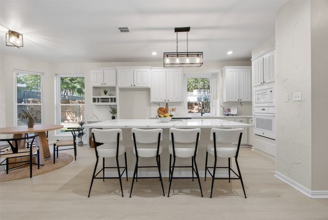 805 Doral Drive, Mansfield, TX 76063
