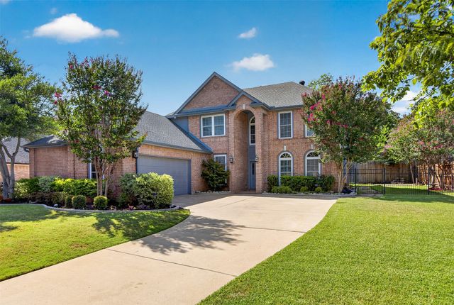 805 Doral Drive, Mansfield, TX 76063