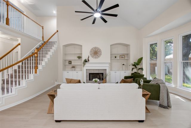 805 Doral Drive, Mansfield, TX 76063