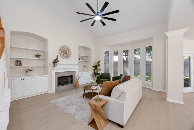 805 Doral Drive, Mansfield, TX 76063