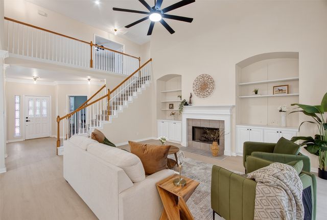805 Doral Drive, Mansfield, TX 76063