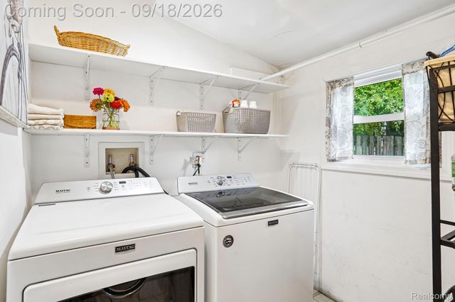 319 E Commerce Street, Milford Village, MI 48381