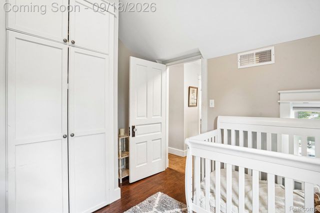 319 E Commerce Street, Milford Village, MI 48381