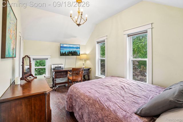 319 E Commerce Street, Milford Village, MI 48381