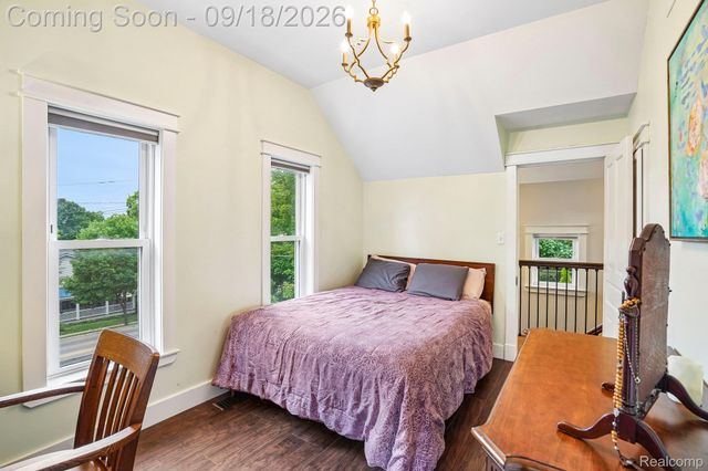 319 E Commerce Street, Milford Village, MI 48381