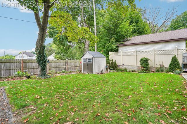 319 E Commerce Street, Milford Village, MI 48381