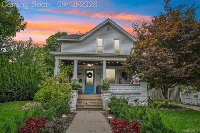 319 E Commerce Street, Milford Village, MI 48381
