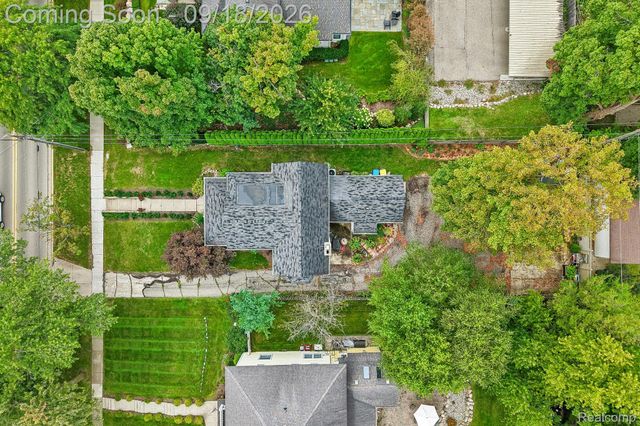 319 E Commerce Street, Milford Village, MI 48381