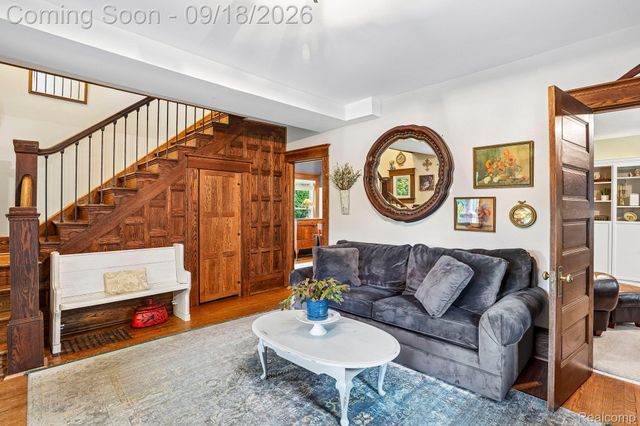 319 E Commerce Street, Milford Village, MI 48381