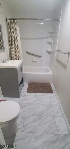 54 W Cherry St 101, Rahway City, NJ 07065