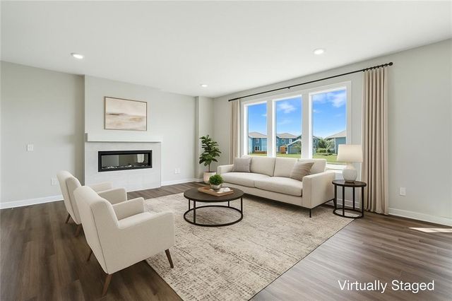 1913 SW Hightown Drive, Lee's Summit, MO 64082