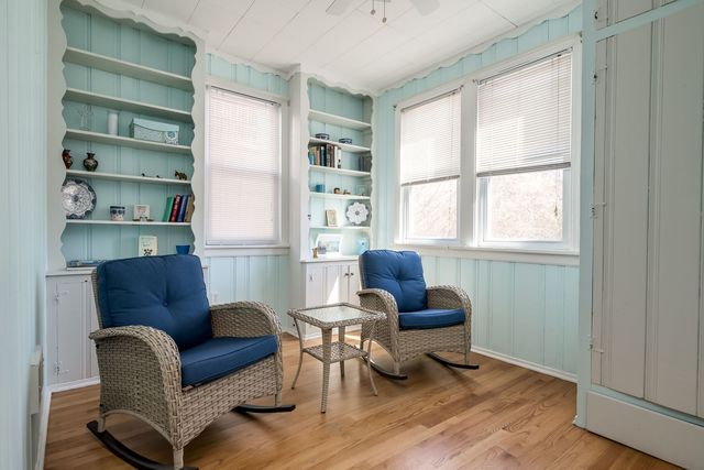 526 N Lombard Avenue, Oak Park, IL 60302