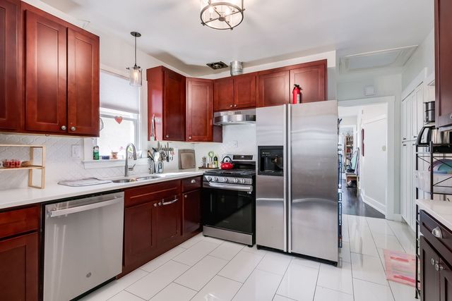 526 N Lombard Avenue, Oak Park, IL 60302