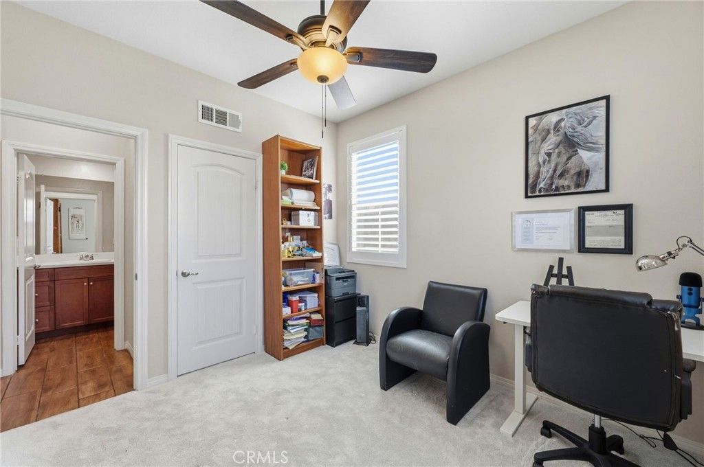 Image 10 of property listing at 24208 Via Perla, Valencia, CA 91354