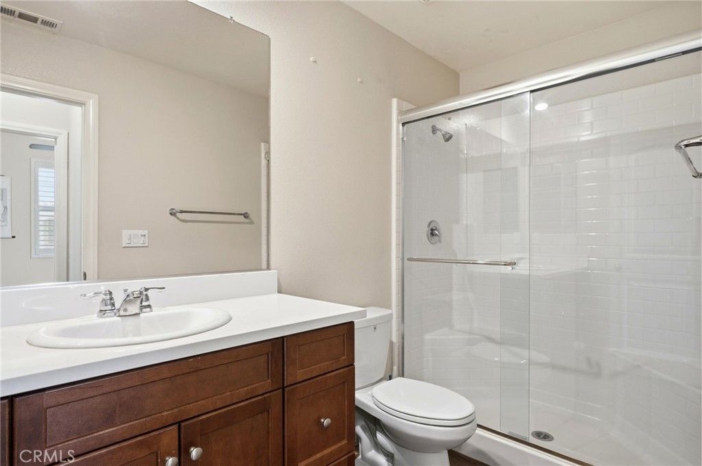 Image 17 of property listing at 24208 Via Perla, Valencia, CA 91354