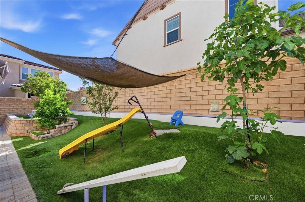 Image 26 of property listing at 24208 Via Perla, Valencia, CA 91354