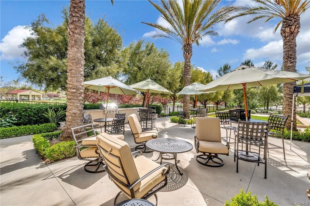 Image 41 of property listing at 24208 Via Perla, Valencia, CA 91354
