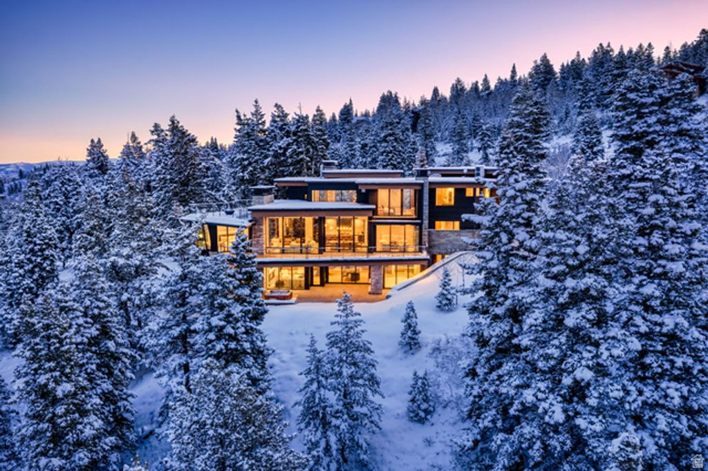 Image 90 of property listing at 4867 LEGACY WAY, Park City, UT 84060