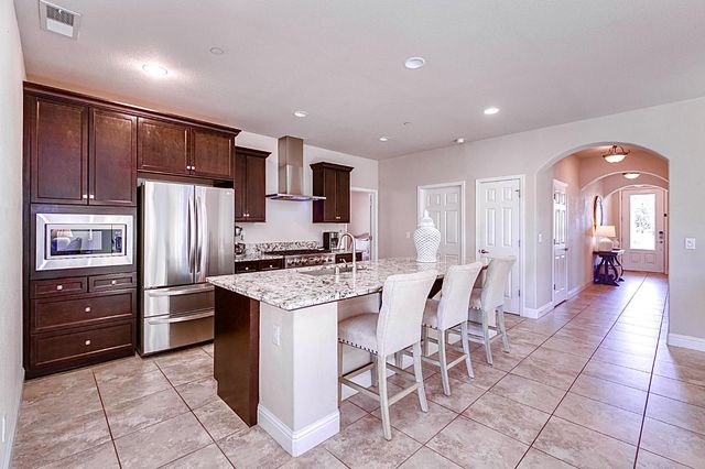 1728 E Green Sage Avenue, Fresno, CA 93730