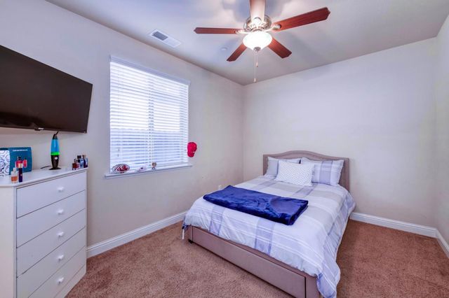 1728 E Green Sage Avenue, Fresno, CA 93730