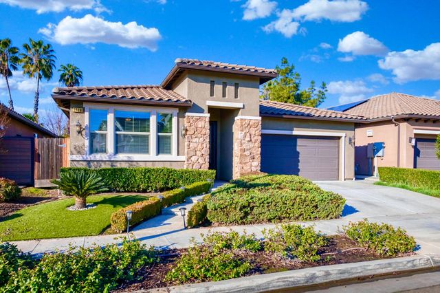 1728 E Green Sage Avenue, Fresno, CA 93730