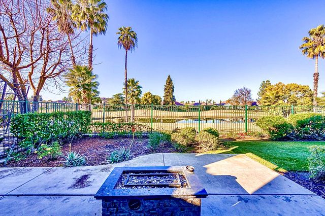 1728 E Green Sage Avenue, Fresno, CA 93730