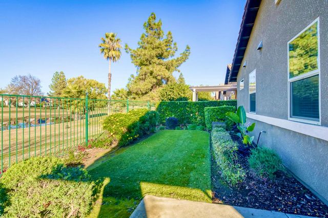 1728 E Green Sage Avenue, Fresno, CA 93730