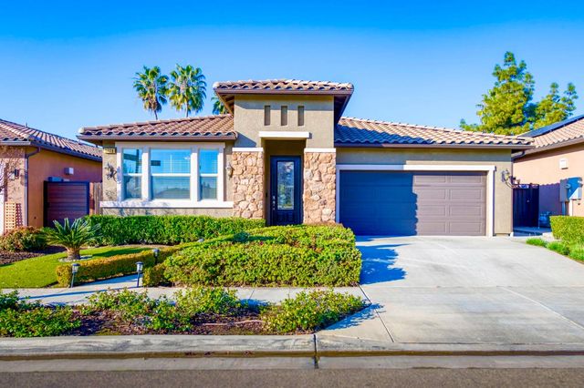 1728 E Green Sage Avenue, Fresno, CA 93730