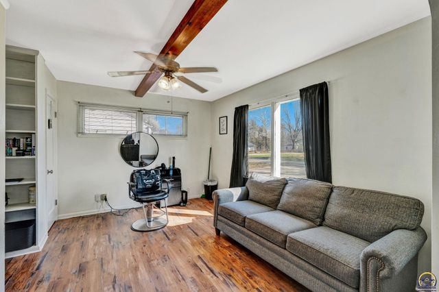 4308 SW 19th ST, Topeka, KS 66604