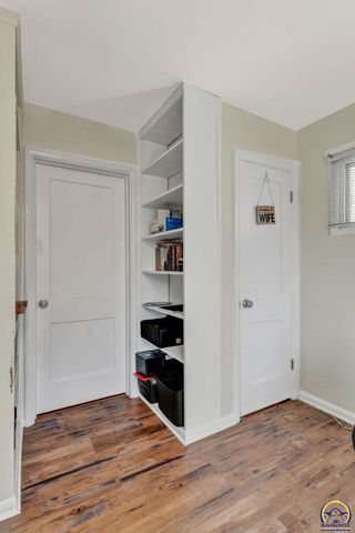 4308 SW 19th ST, Topeka, KS 66604