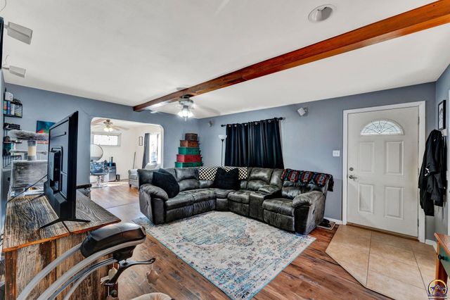 4308 SW 19th ST, Topeka, KS 66604