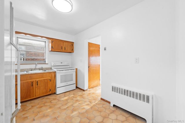 243-19 129th Avenue, Rosedale, NY 11422