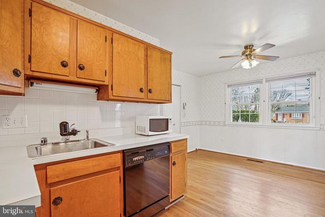 6106 RIVANNA DR, Springfield, VA 22150