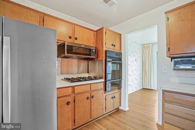 6106 RIVANNA DR, Springfield, VA 22150