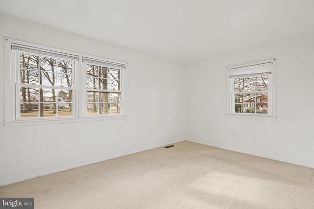 6106 RIVANNA DR, Springfield, VA 22150