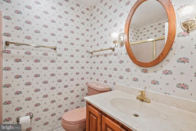 6106 RIVANNA DR, Springfield, VA 22150