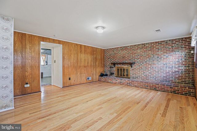 6106 RIVANNA DR, Springfield, VA 22150