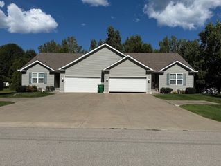 6680 82 ELMER Drive, Harborcreek, PA 16421