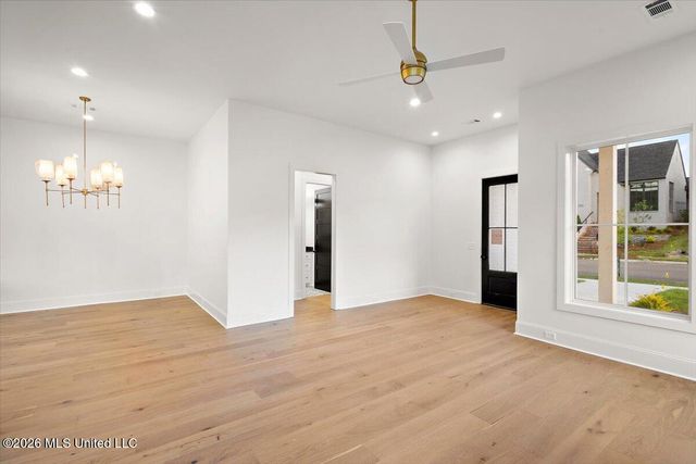 136 Water Street, Madison, MS 39110